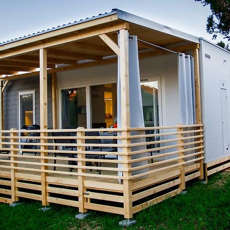 Adrijela Mobile Home เยเซรา ภายนอก รูปภาพ